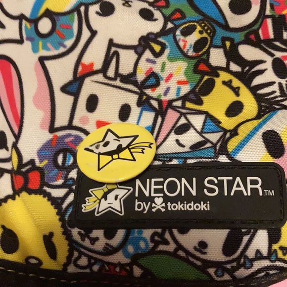 Tokidoki neon star crossbody bag! Discontinued awesome shape! - Picture 2 of 5